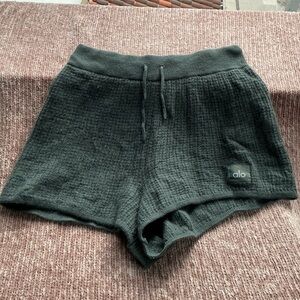 ALO Yoga High-Waist Cashmere Waffle Knit Shorts in Dark Cactus - size Medium
